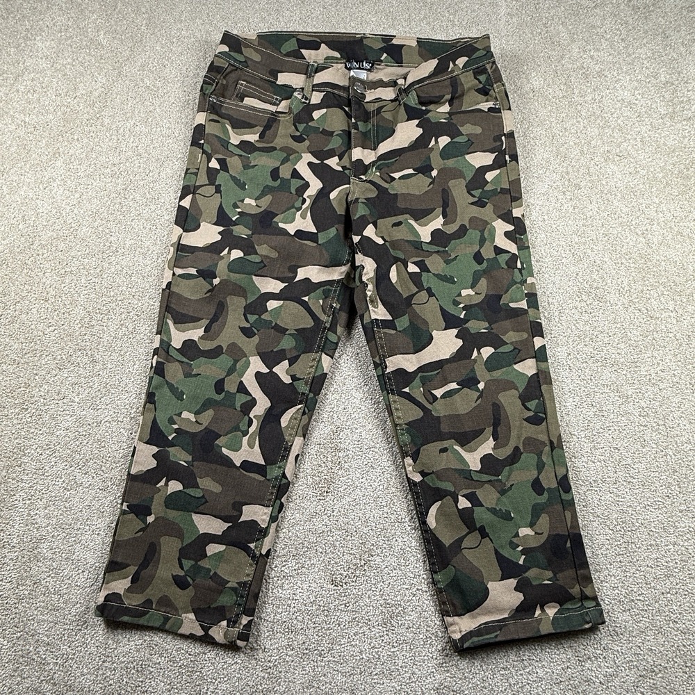 Venus Stretch Capri Camouflage Multicolor Women Pants Size 8